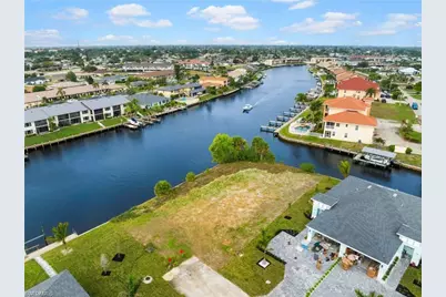 1101 SE 38th St, Cape Coral, FL 33904 - Photo 1