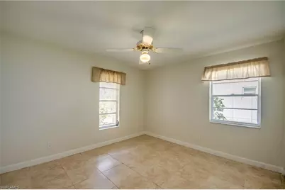 205 SW 8th St, Cape Coral, FL 33991 - Photo 25