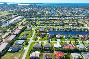 1807 SW 48th Ln, Cape Coral, FL 33914 - Photo 47