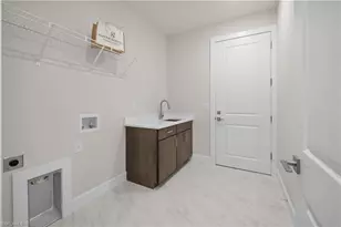 8738 Lakefront Ct, Fort Myers, FL 33908 - Photo 27