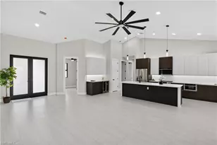 819 SW 16th Terrace, Cape Coral, FL 33991 - Photo 11