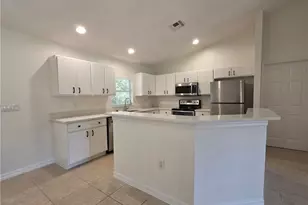 841 Calumet St E, Lehigh Acres, FL 33974 - Photo 5
