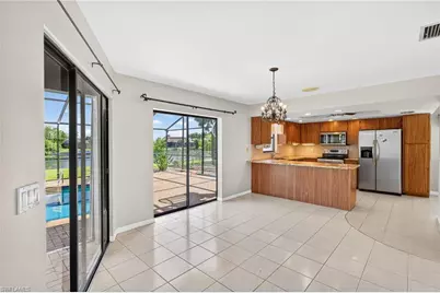 609 SE 21st St, Cape Coral, FL 33990 - Photo 9