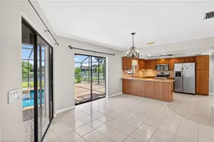 609 SE 21st St, Cape Coral, FL 33990 - Photo 9