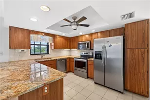 609 SE 21st St, Cape Coral, FL 33990 - Photo 3