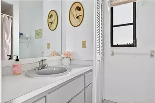 609 SE 21st St, Cape Coral, FL 33990 - Photo 25