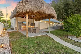 27130 Holly Ln, Bonita Springs, FL 34135 - Photo 29