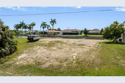 506 NE 21st Pl, Cape Coral, FL 33909 - Photo 11