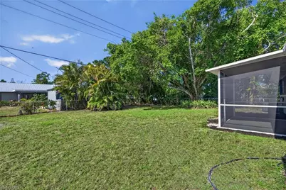 2300 Crystal Dr, Fort Myers, FL 33907 - Photo 29