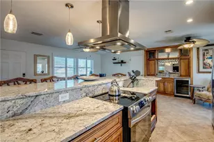 1122 El Dorado Pkwy E, Cape Coral, FL 33904 - Photo 17