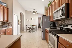 2621 Brightside Ct, Cape Coral, FL 33991 - Photo 15