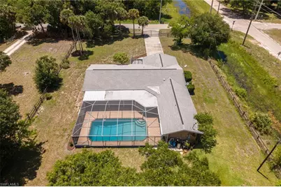 22031 Edwards Dr, Alva, FL 33920 - Photo 43