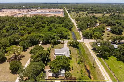 22031 Edwards Dr, Alva, FL 33920 - Photo 47