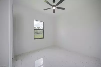 931 Barcelona St E, Lehigh Acres, FL 33974 - Photo 17