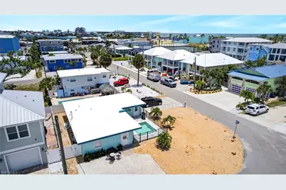 412 Harbor Ct, Fort Myers Beach, FL 33931 - Photo 19