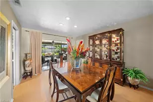 8713 Crest Ln, Fort Myers, FL 33907 - Photo 9