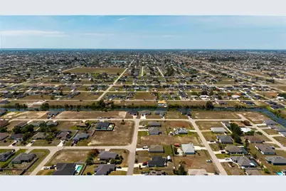 212 NE 25th St, Cape Coral, FL 33909 - Photo 19