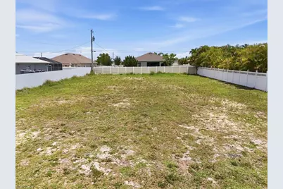 4215 SW 9th Pl, Cape Coral, FL 33914 - Photo 11