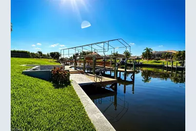 1118 SE 16th Ter, Cape Coral, FL 33990 - Photo 43