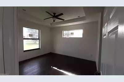 1201 NE 18th Pl, Cape Coral, FL 33909 - Photo 11