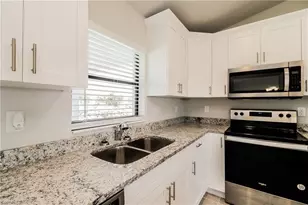 2702 31st St SW, Lehigh Acres, FL 33976 - Photo 5