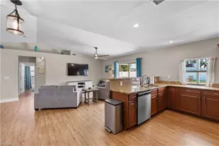 4115 SE 10th Pl, Cape Coral, FL 33904 - Photo 15