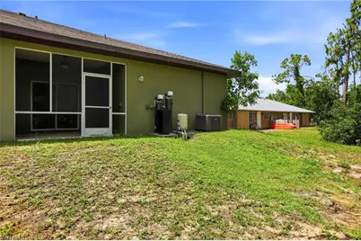 2433 George Ave S, Lehigh Acres, FL 33973 - Photo 41