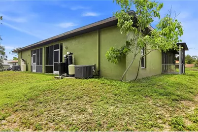 2433 George Ave S, Lehigh Acres, FL 33973 - Photo 43