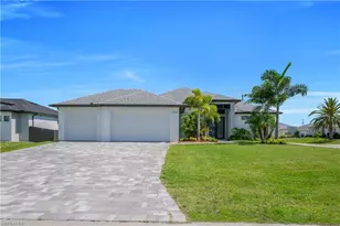 2728 SW 4th Ln, Cape Coral, FL 33991 - Photo 11