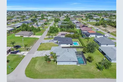 2728 SW 4th Ln, Cape Coral, FL 33991 - Photo 47