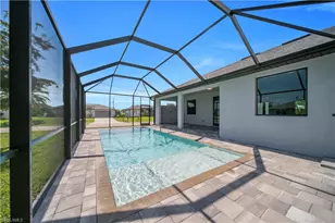2728 SW 4th Ln, Cape Coral, FL 33991 - Photo 41