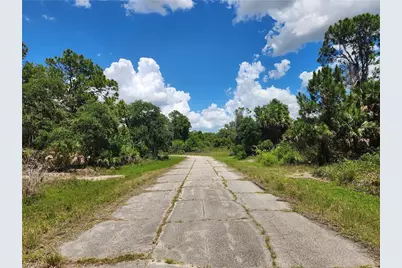 636 Nassau Cir, Labelle, FL 33935 - Photo 5