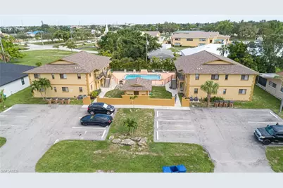 1318 SE 40th Ter, Cape Coral, FL 33904 - Photo 3