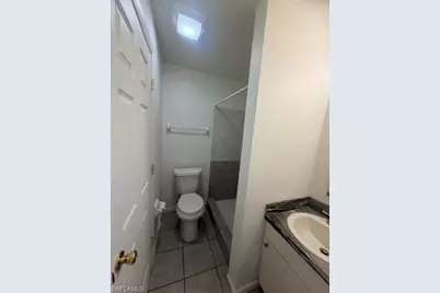 1318 SE 40th Ter, Cape Coral, FL 33904 - Photo 21