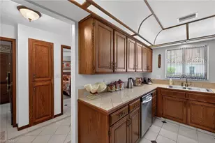 6072 Huntington Woods Drive, Naples, FL 34112 - Photo 7