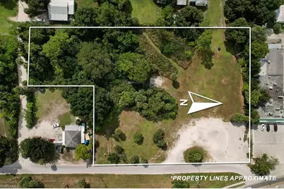 207 N 15th St, Immokalee, FL 34142 - Photo 1
