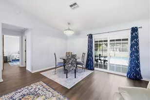801 SW 11th Pl, Cape Coral, FL 33991 - Photo 5