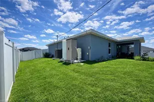 2804 NE 2nd Pl, Cape Coral, FL 33909 - Photo 3