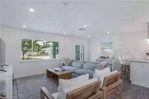 718 103rd Ave N, Naples, FL 34108 - Photo 5