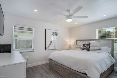 718 103rd Ave N, Naples, FL 34108 - Photo 13