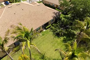 7863 Lake Sawgrass Loop, Fort Myers, FL 33907 - Photo 33