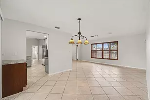 4437 SE 10th Ave, Cape Coral, FL 33904 - Photo 5