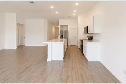 2925 NE 6th Ave, Cape Coral, FL 33909 - Photo 15