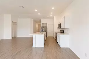 2925 NE 6th Ave, Cape Coral, FL 33909 - Photo 15