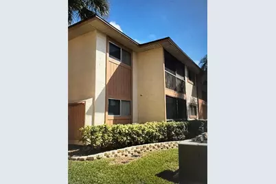 6496 Royal Woods Dr #7, Fort Myers, FL 33908 - Photo 3