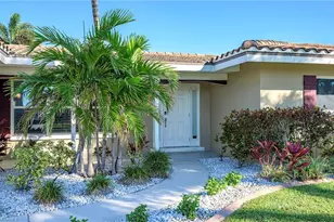 171 SW 51st Terrace, Cape Coral, FL 33914 - Photo 5