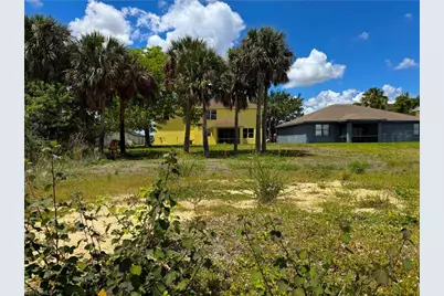 117 Shadow Lakes Dr, Lehigh Acres, FL 33974 - Photo 9