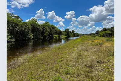 117 Shadow Lakes Dr, Lehigh Acres, FL 33974 - Photo 7