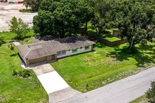 2319 Barcelona Ave, Fort Myers, FL 33905 - Photo 3