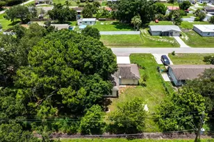 2319 Barcelona Ave, Fort Myers, FL 33905 - Photo 37